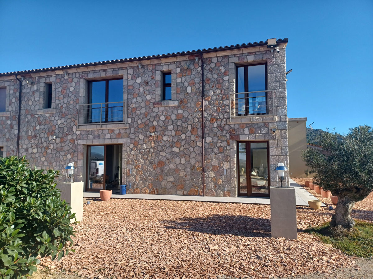 Fachada exterior de una vivienda